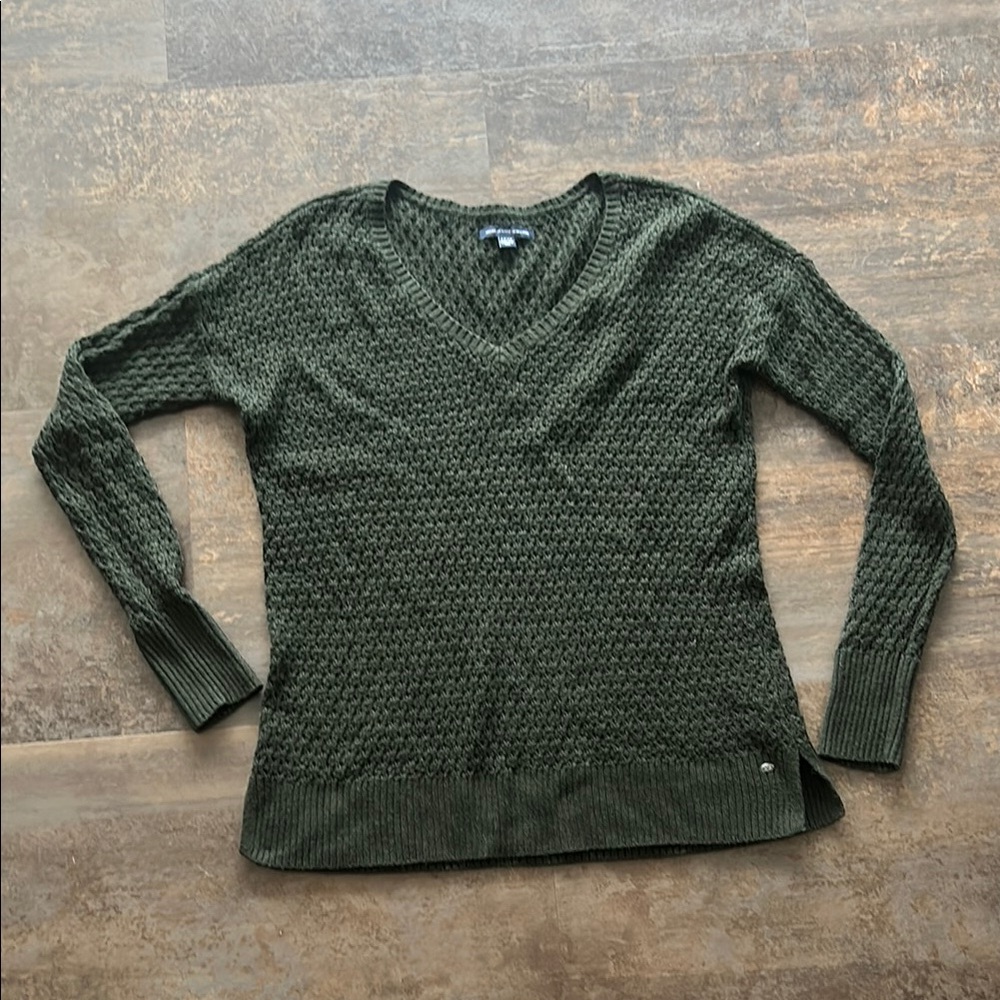 American Eagle Outfitters Green V-Neck Sweater with Textured Knit
